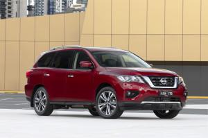 2017 Nissan Pathfinder Ti